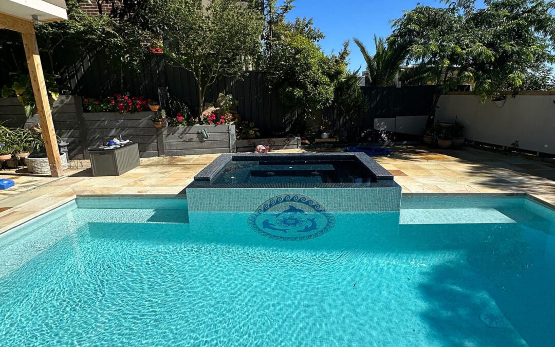 Pool and Spa Combination Ultimate Escape