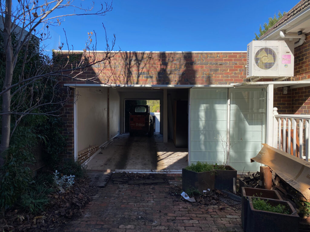 Ivanhoe East Site Venetian Pools Project Remove Existing Pool and Construct New Swimming Pool and Spa