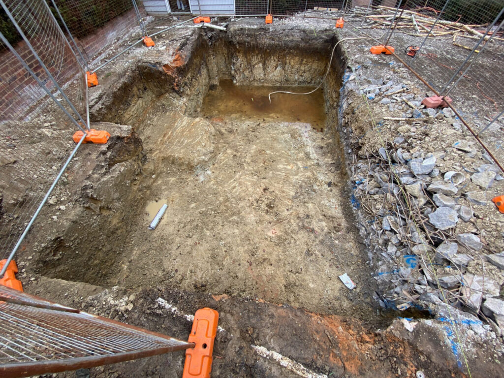 Ivanhoe East Site Venetian Pools Project Remove Existing Pool and Construct New Swimming Pool and Spa