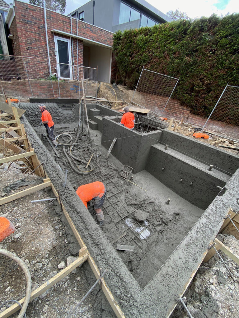 Ivanhoe East Site Venetian Pools Project Remove Existing Pool and Construct New Swimming Pool and Spa
