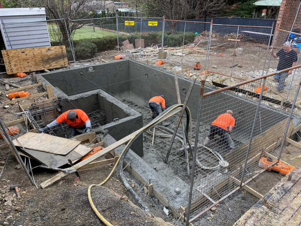Ivanhoe East Site Venetian Pools Project Remove Existing Pool and Construct New Swimming Pool and Spa