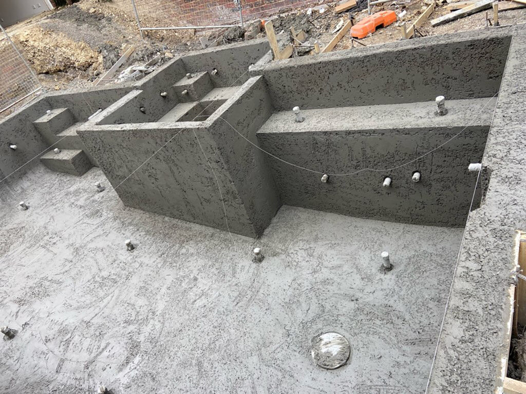 Ivanhoe East Site Venetian Pools Project Remove Existing Pool and Construct New Swimming Pool and Spa